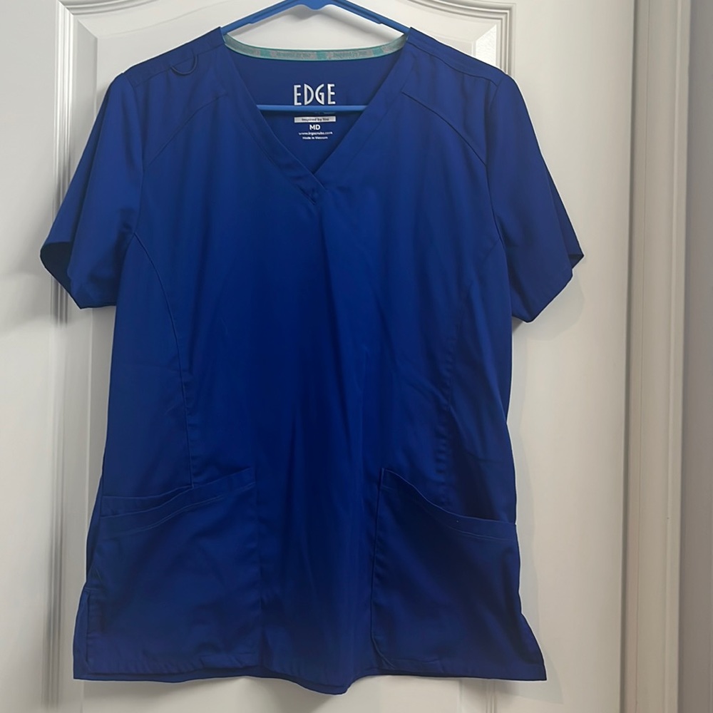 Scrub top